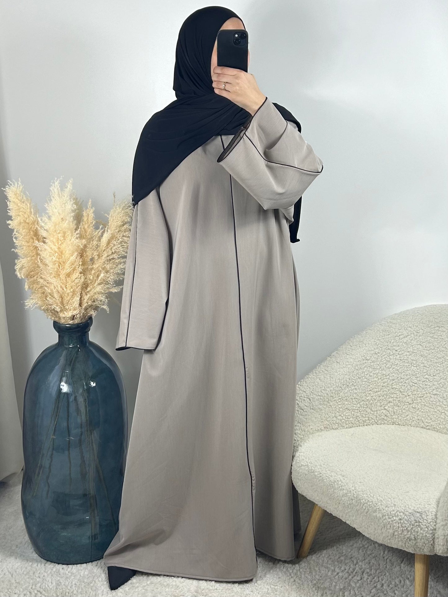 Abaya taupe à traits