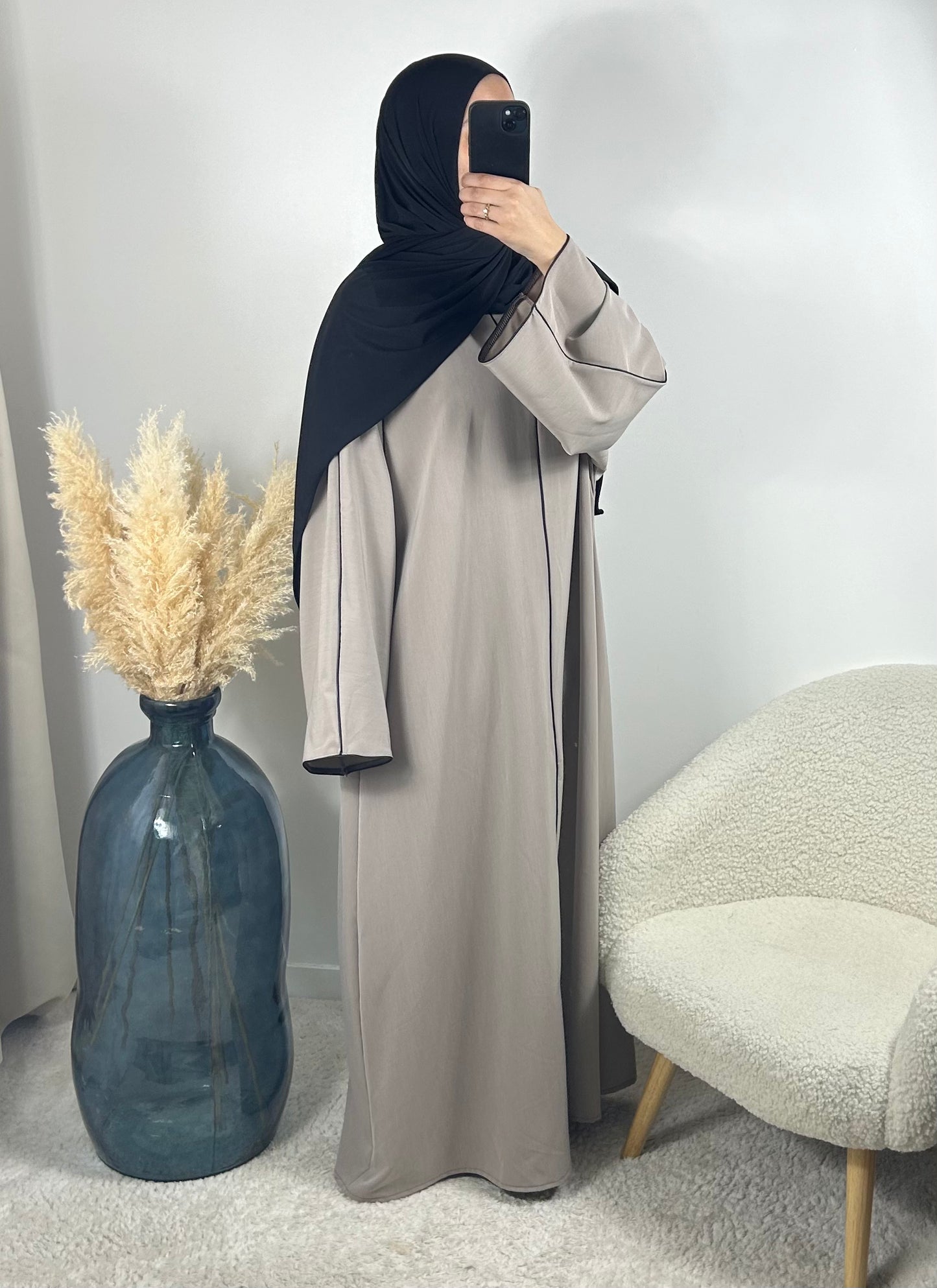 Abaya taupe à traits