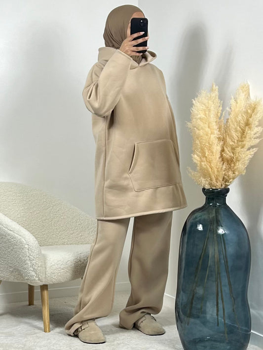 Beige jogging sweater set with pockets 