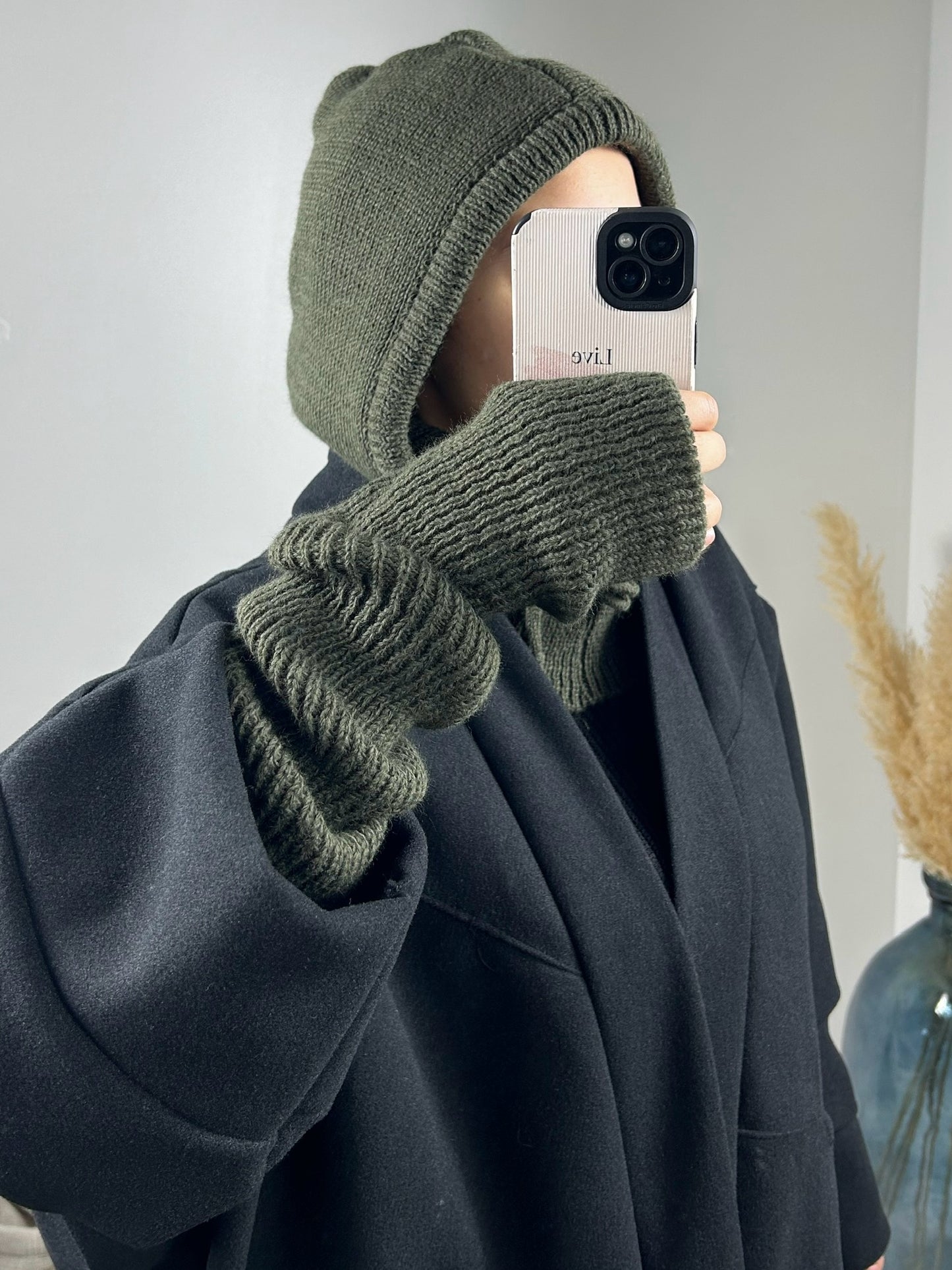 Balaclava + khaki mittens