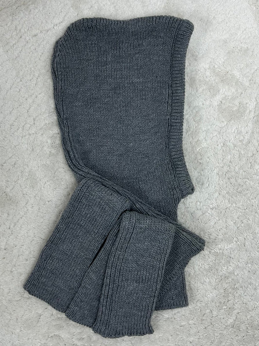 Balaclava + dark gray mittens