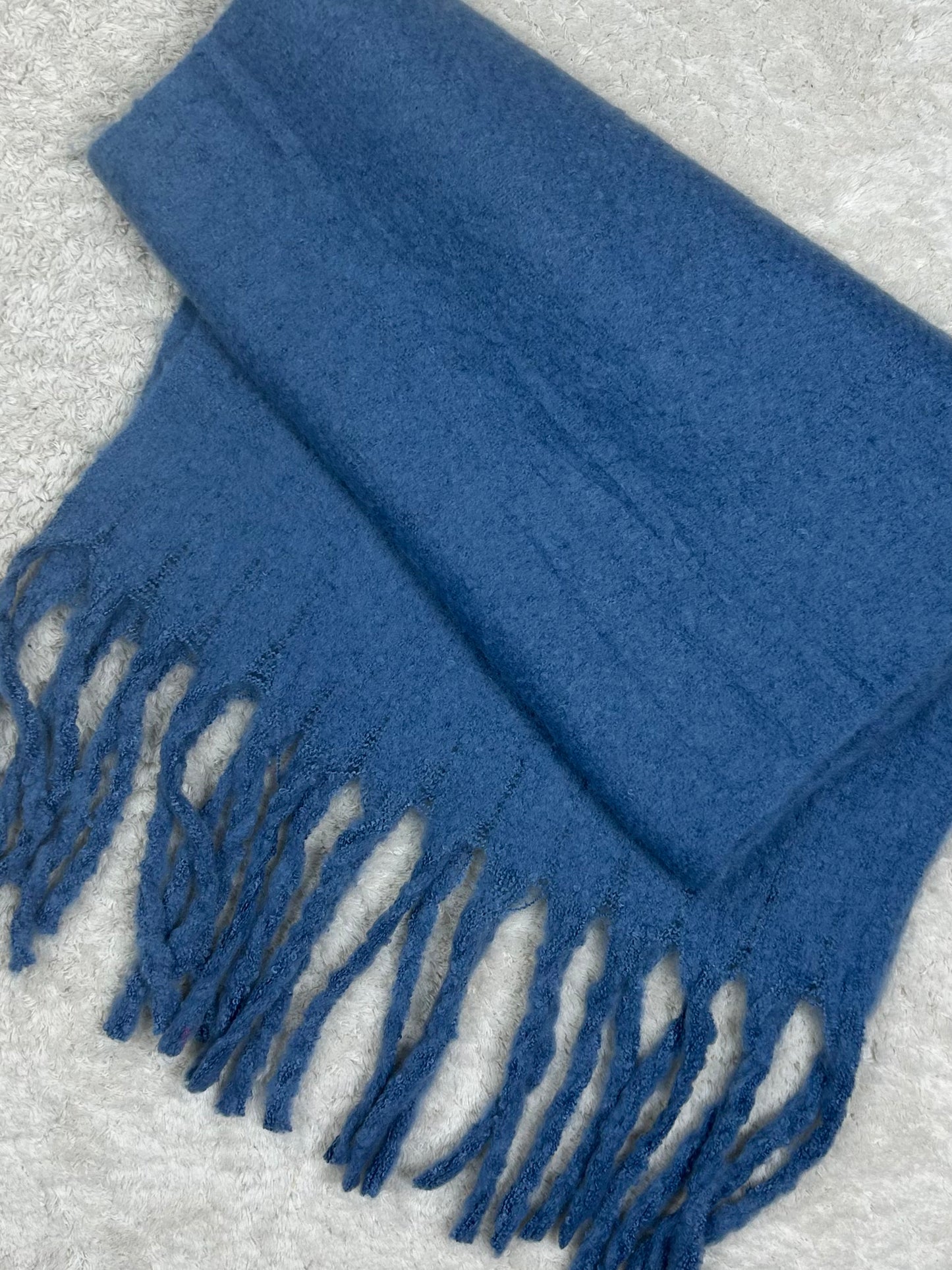 Blue scarf 